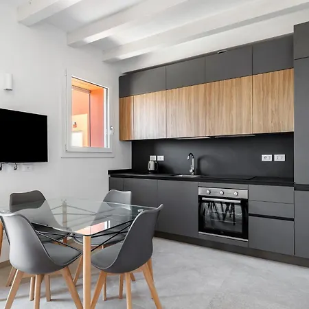 Le Dodici Porte - Porta Maggiore 9 By District Apartment *